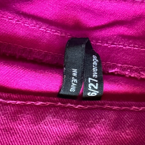Nine West hot pink cropped jeans, size 6/27 - Picture 4 of 6